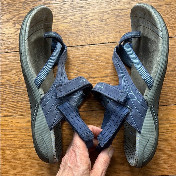 Merrell blue convertible strap sandals size 7 - Picture 4 of 6